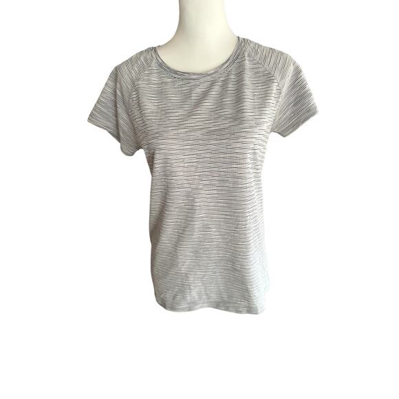 Athleta Gray Black Large Short Sleeve Top - Picture 1 of 5